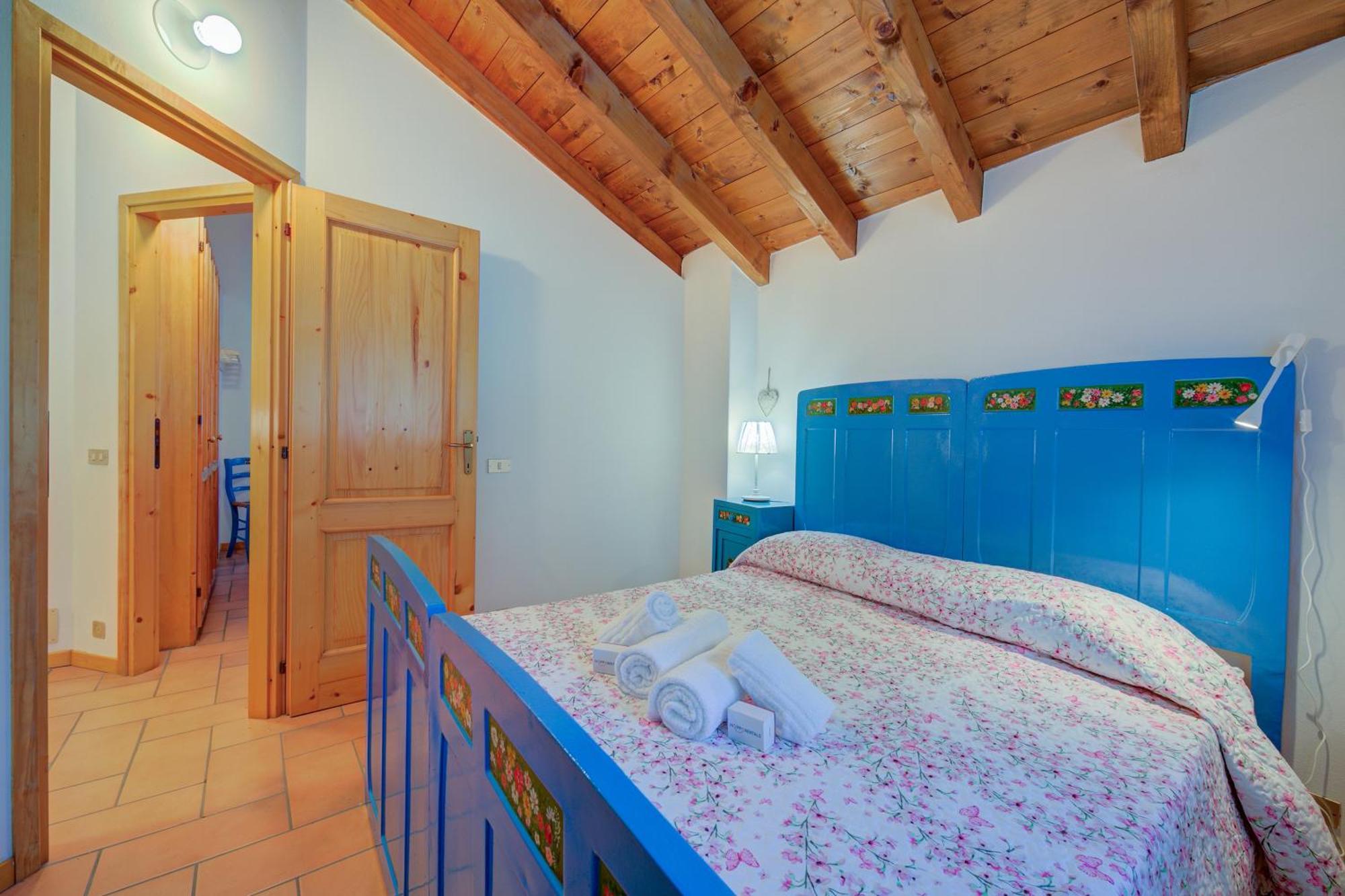 Villa Il Castagno Few Min From Beach - Happy Rentals Castelveccana Extérieur photo