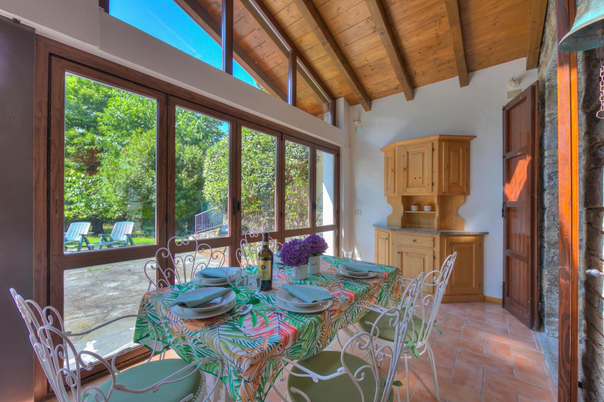 Villa Il Castagno Few Min From Beach - Happy Rentals Castelveccana Extérieur photo